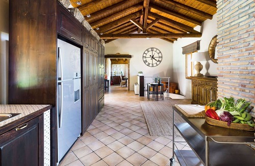 Viagrande Villa | Beautiful private villa for 7 guests with private pool, WIFI, A/C, TV, terrace and panoramic view