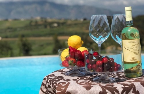 Partinico Villa | BEAUTIFUL VILLA WITH POOL