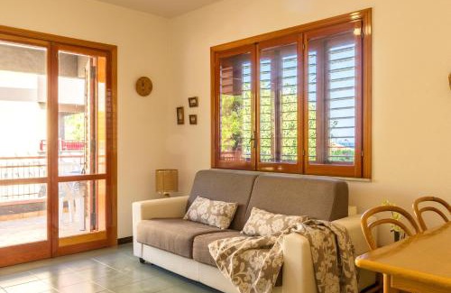 Letojanni Apartment | Blue Wood Apartment