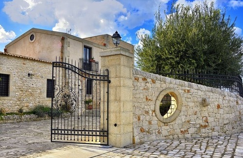 Rosolini Villa | Carizza Country Luxury Villa