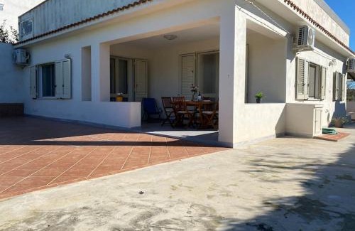 Menfi House | Casa Daila