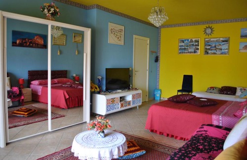 Santa Teresa di Riva Apartment | Casa Dani Spaziosa Casa vacanze al mare