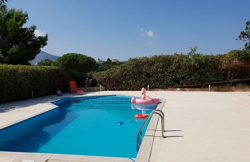 Casteldaccia House | Casa Florelli apartment in villa with swimming pool