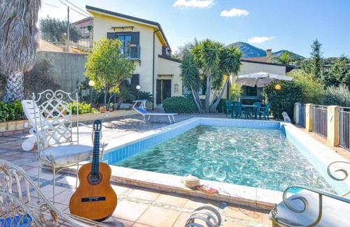 Altavilla Milicia House | Casa Mary