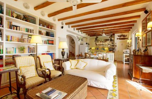 Santa Margherita Villa | Casa Nostra, stunning, elegant villa in Lipari with pool