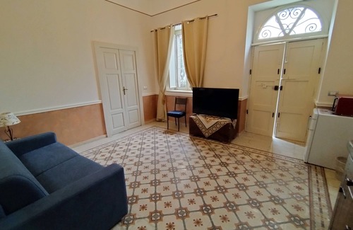 Patti House | Casa Romano AD 1925 - Appartamento Donna Maria