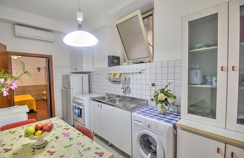 Letojanni House | Casa Sabbiolina C: A welcoming apartment situated at a short distance from the beach, with Free WI-FI.