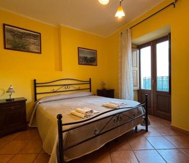 Lipari Historic Centre Apartment | Case Vacanze Albamarina