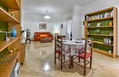 Ruggero Settimo Apartment | City home