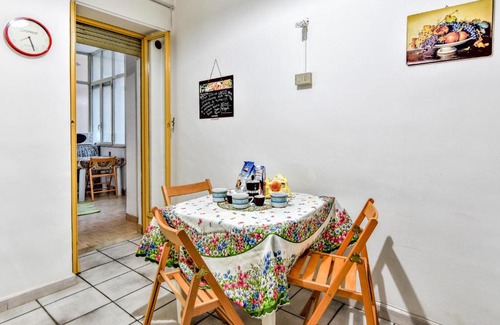 Ruggero Settimo Apartment | City home