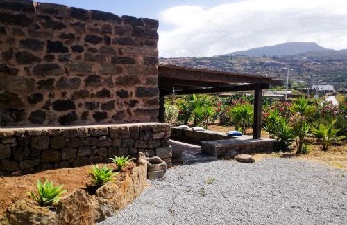 Pantelleria Apartment | Dammuso Surya Il cappero monolocale
