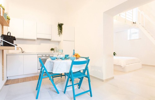 Santa Lucia Apartment | Darsena Sunset Apartment I by Wonderful Italy