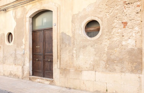 Santa Lucia Apartment | Darsena Sunset Apartment I by Wonderful Italy