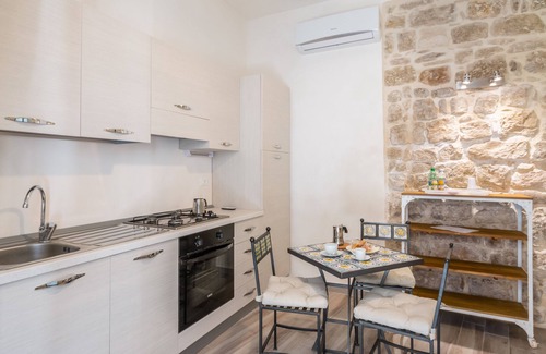 Comiso House | Diana - Appartamento Indipendente in Pieno Centro Storico