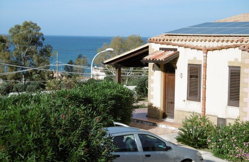 Balestrate House | free wifi, great location between Palermo & Trapani, near the beach