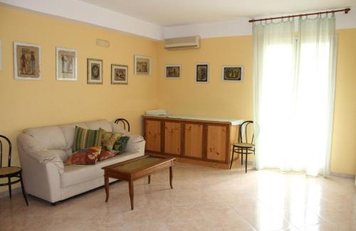 Pozzallo Bed & Breakfast | Garden House