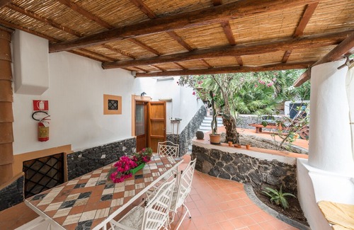 Leni House | Green / Pink / Yellow Trivani in Salina Aeolian Islands 900 meters from the sea