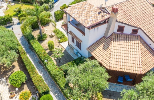 Piana Calzata Apartment | Green view