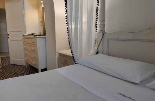 Santa Marina Salina House | Halgoduria
