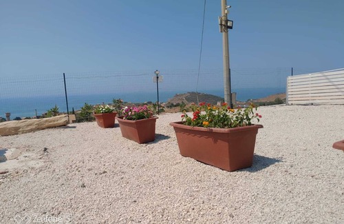 Realmonte House | Holiday Home 'Abbacari 1' with Sea View, Wi-Fi and Air Conditioning