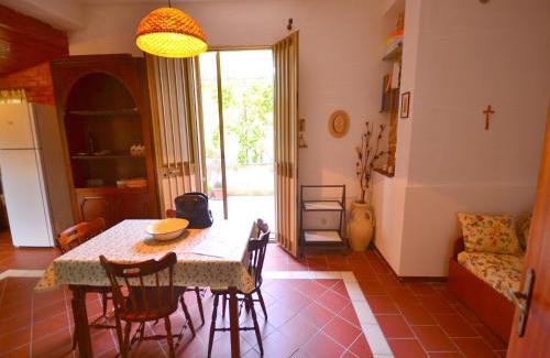 Agnone Bagni House | Holiday Home Agnone Bagni by Beach