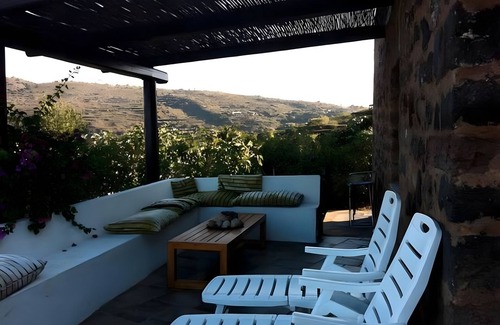 Pantelleria House | Holiday Home 'Antico Dammuso' with Private Terrace and Private Garden