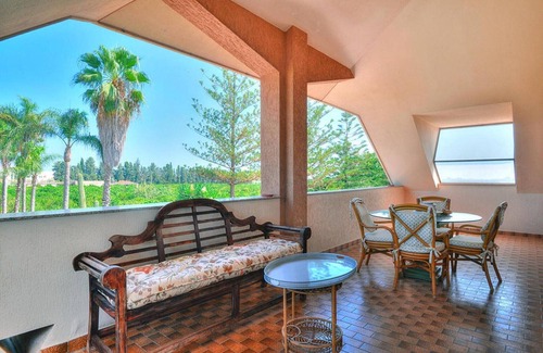 Syracuse House | Holiday home with private pool, Florida