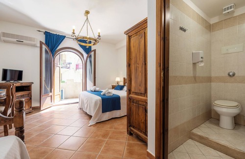 Montelepre Hotel | Hotel Castello di Giuliano