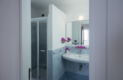 Malfa Hotel | Hotel Punta Scario