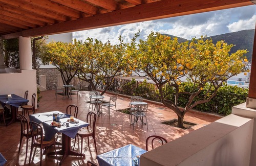 Canneto House | Hotel Residence La Villetta