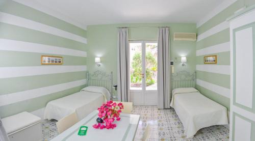 Lipari Historic Centre Apartment | Hotel Residence Mendolita