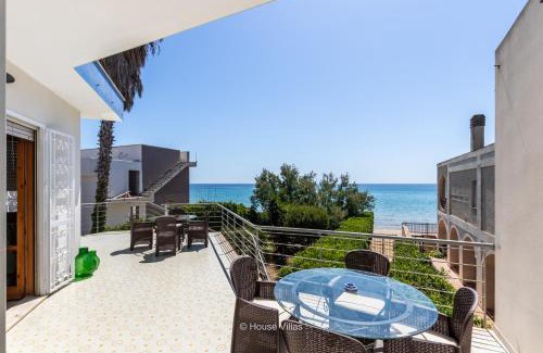 Noto Marina Villa | House&Villas - Baia delle Sirene