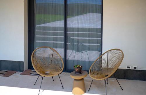 Calabernardo House | House & Villas- KYME'