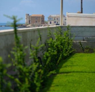 Calabernardo House | House & Villas- KYME'