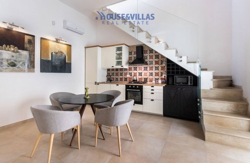Noto House | House&Villas - L'Escalier Suite