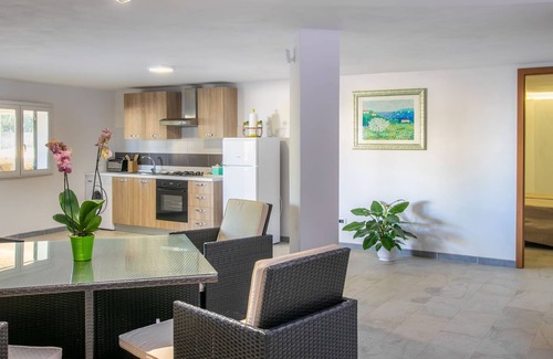 San Lorenzo Villa | House&Villas - Villa Ninth Street
