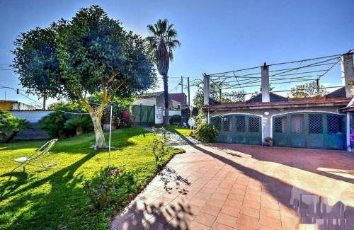 Acireale House | House with garden near the sea