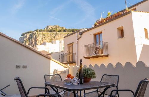 Old Town Apartment | Il Duomo-Cefalù Holiday Apartments