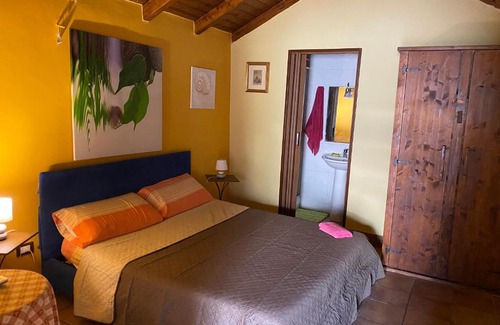 Mondello House | Il Grillo Mondello