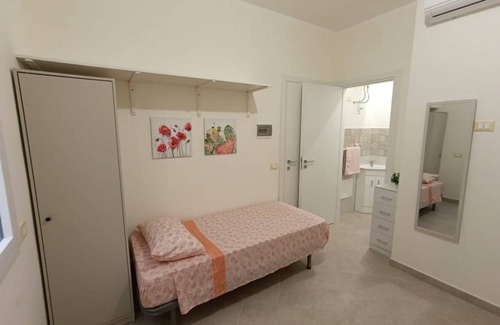 Corso dei Mille - Sant'Erasmo House | 18 m² House ∙ 1 guest