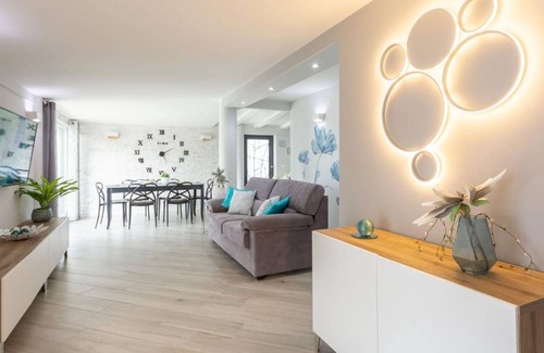 Trappeto Villa | 120 m² Villa ∙ 1 bedroom ∙ 8 guests
