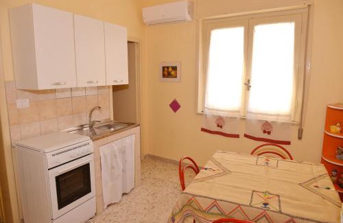 Avola Apartment | la finestra sul cortile da Alberto