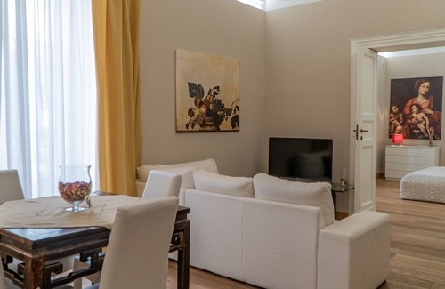 Borgo-Sanzio Apartment | La Somnambula del Duca di Sarro