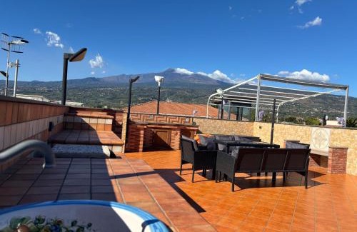 Fondachello Apartment | La terrazza delle sirene