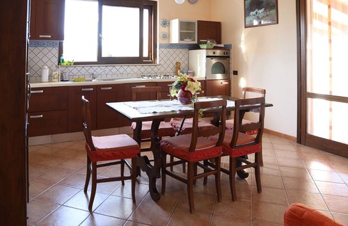 Cinisi House | Lucy's Cottage Holidays
