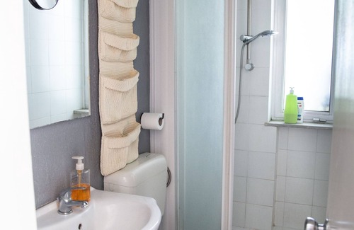 Cannizzaro Apartment | Luxury apartment 100m from the sea for 2-4 people with terrace. Quadrifoglio 3