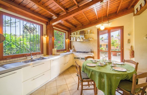 Palermo Villa | Luxury, Palermo downtown, Mediterranean Park, 3 kms from Mondello beach