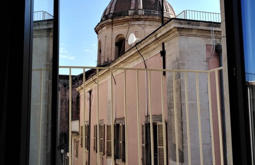 Catania City Centre Apartment | Manzoni Suite Home - Home with balconies overlooking the city