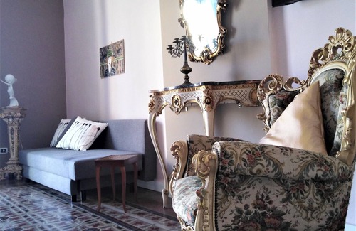 Catania City Centre Apartment | Manzoni Suite Home - Home with balconies overlooking the city