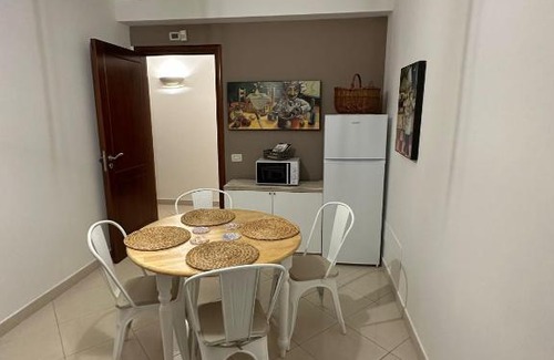 Carini House | Martanna